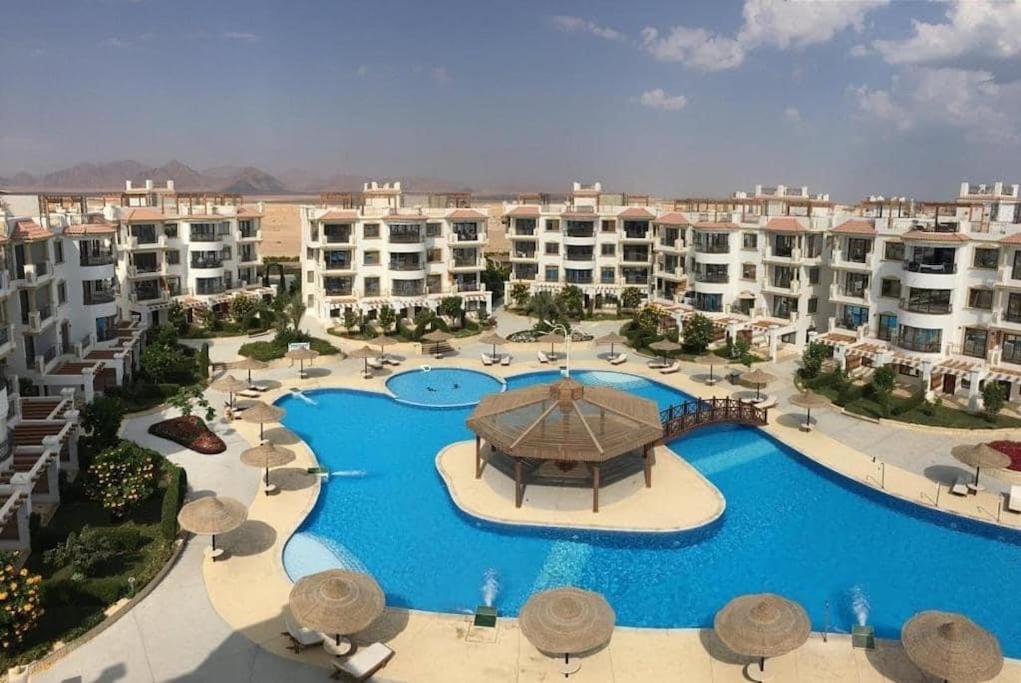 Cosy Studio On The First Floor With Lovely Terrace And Personal Garden Area, Pool View And Free Beach Access In Sharm Hills Resort Exterior foto